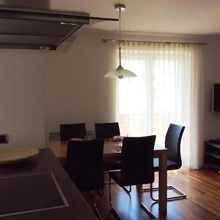 Cityxpress Zell Am Apartment *